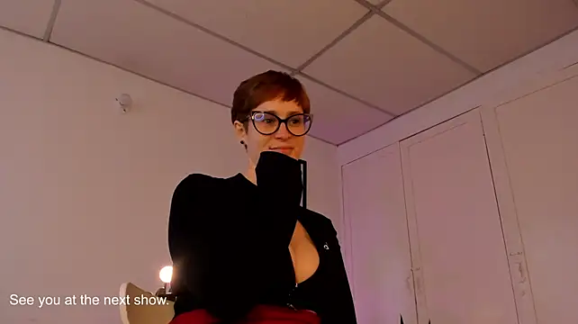 Cuddlingbunny - squeeze nipples