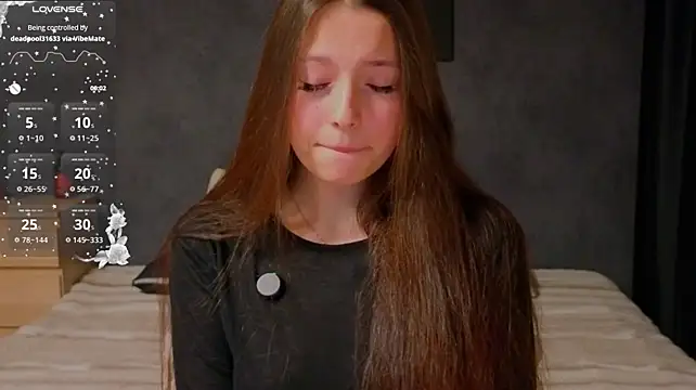 Nivorelle - mash naked boobies close to cam