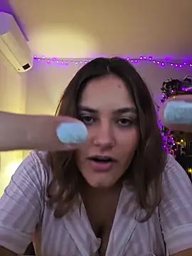 MiaRides19 - I will suck dildo 🙈🙈
