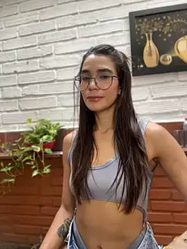 SofiaRiveroX_X - PINCH NIPPLES🦋