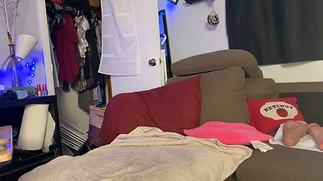 Alluringpixie - Naked 15 mins + 5 min ride dildo torso