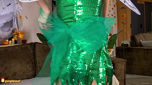 YungTessa - Show the image of Ding-ding