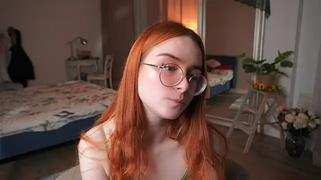Gummymila - I'm showing the lower part of my boobs