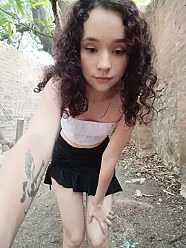 Sweet_outdoor_charm - Show my tits 🍒+ oil them 🔥