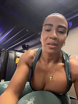 Charlotte_bayron02 - carrot in my cunt cum
