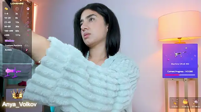 Anya_Volkov - flash boobs
