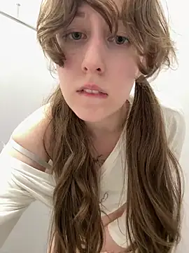 FroggyAnna - take OFF shorts! slap slap pussy🔞