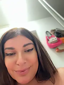 JessycaFlame - Finger pussy till squirt