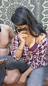 Zulmi_zoya - Oil boob show