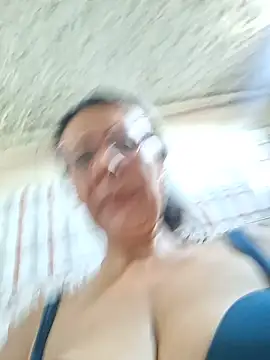 Mia-funny20 - Showing breasts in public