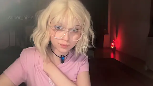 Super_pixie - rub my booty closer to cam