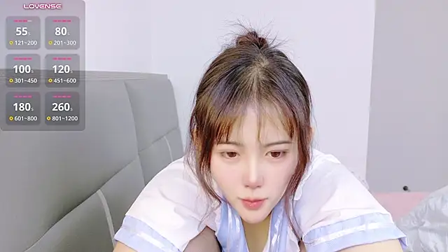 UU-uuu - 比奶心 V腿~