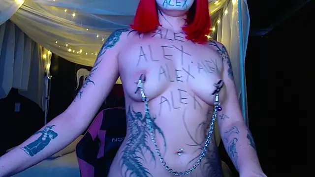 Eloise-brown - Destroy makeup with saliva