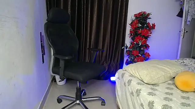 Sakshi_beauty - STRIP DANCE