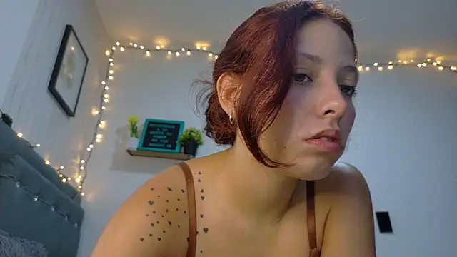 Miranda-cambell - Spank my butt until it's red