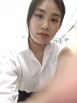 Emma-18t - Help me 🙏