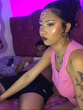 Kehlani_Km - squeeze nipples