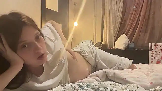 Silent_Fable - suck finger & eye contact