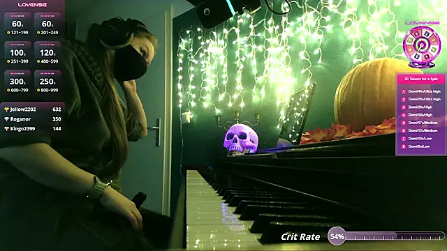 ArtofSweet - Playing Piano
