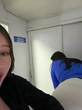 Roouse - spank tits