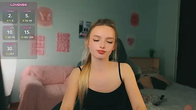Evamoonis - tease my boobs in top