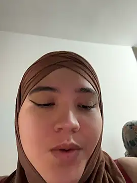 Sweetmuslim01 - sucking milky tits 🥵🥛