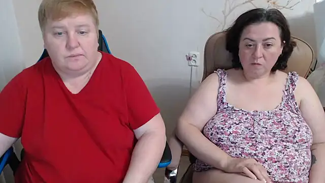 Lindy-Jeanie - lick pussy and ass blonde
