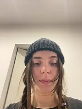 Kyivskyi_Tort - More vibrations for my pussy