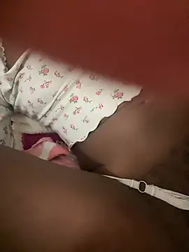 SexySkai - Take top off🥵