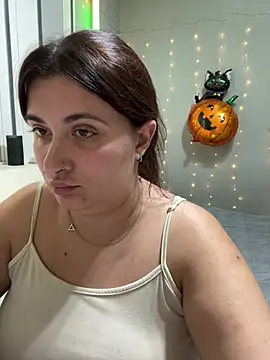AureTease - topless 5 min