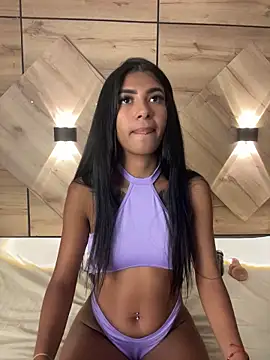 Maddie-stone - dildo in pussy