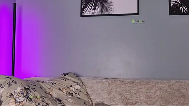 JULIRECE - fingering pussy