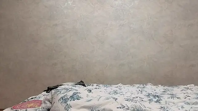 UnaQuent - 5 swats on ass <3