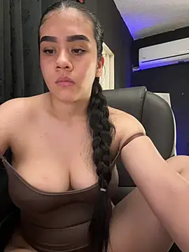 Alhaana_ - TITS OUT!!