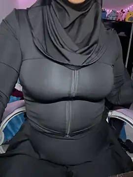 Jameela - suck my milky tits, baby 🥛👅😋