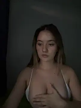 Sarah_milerr - At Goal: SHOW PUSSY
