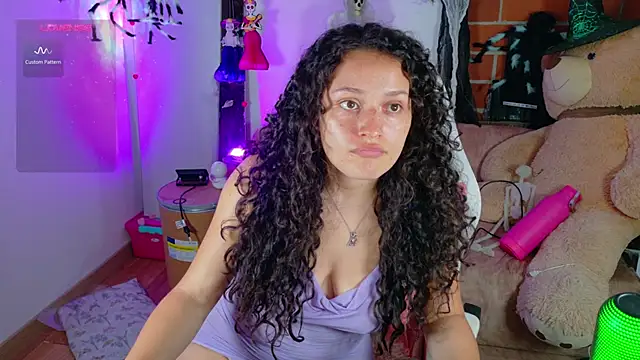 MeganDolll - OPEN PUSSY