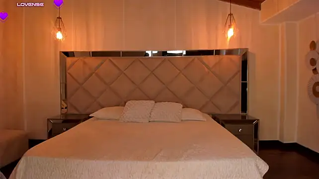 MaryLewis_ - Striptease