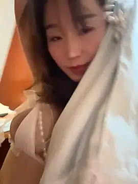 Dian-Sex - 完成目标后全裸并乳液诱惑，再给10分钟控制权