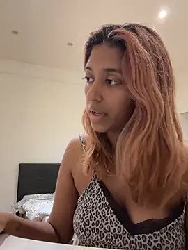 DonnaShy - Oily leg massage🫦