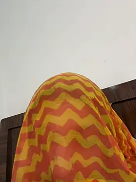Miss_kanika76 - Oil show ass