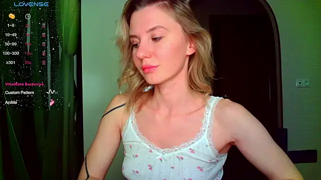 Caramel_piegirl - pussy+ass naked show