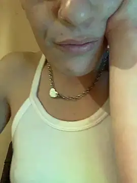 La_morena_guappa - Succhio cazzo finto
