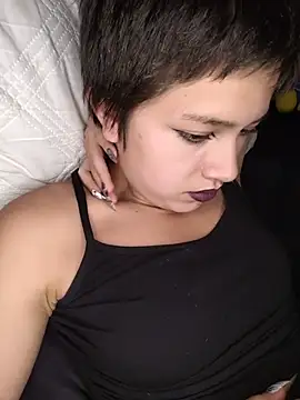 Vickyinloveee - MAKE VICKY SO WET