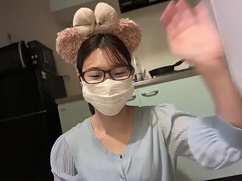 Tsumugi_tsumu - 上の服脱ぎ脱ぎ❤︎