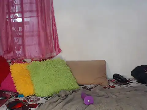 HornySnowieSaggyBoobsxx - ride dildo