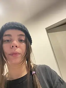Kyivskyi_Tort - More vibrations for my pussy