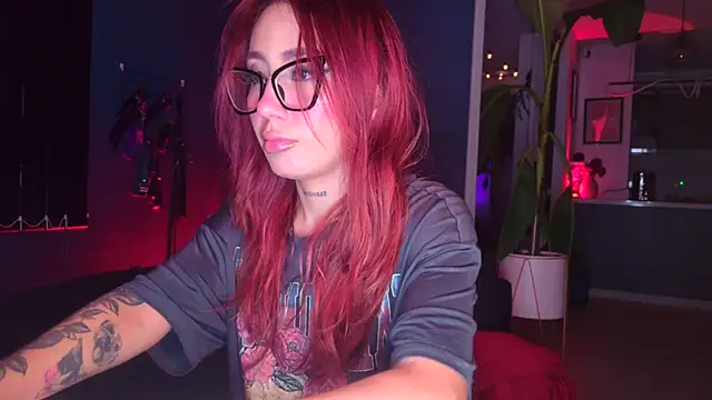 Skadii_ - 🖤❌SEND ME A KISS❌🖤