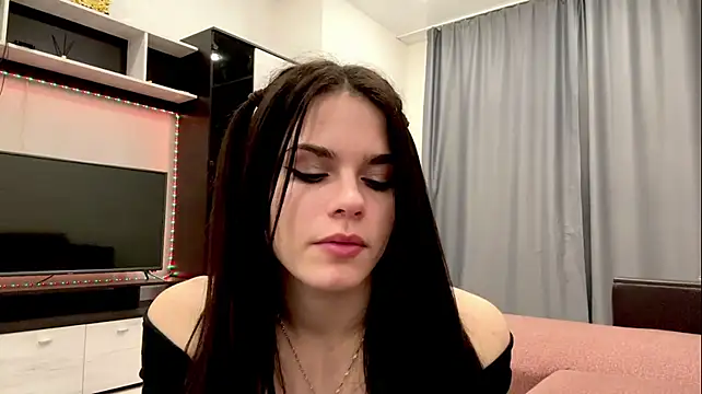 JeniceSourwine - tease you with my top