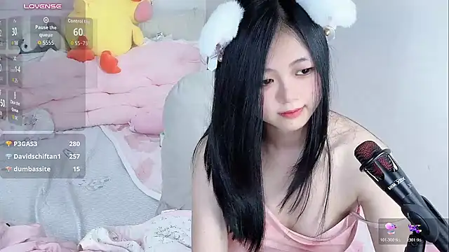 Noelle-2007 - 最近手头有点紧 可以借你的手牵牵嘛